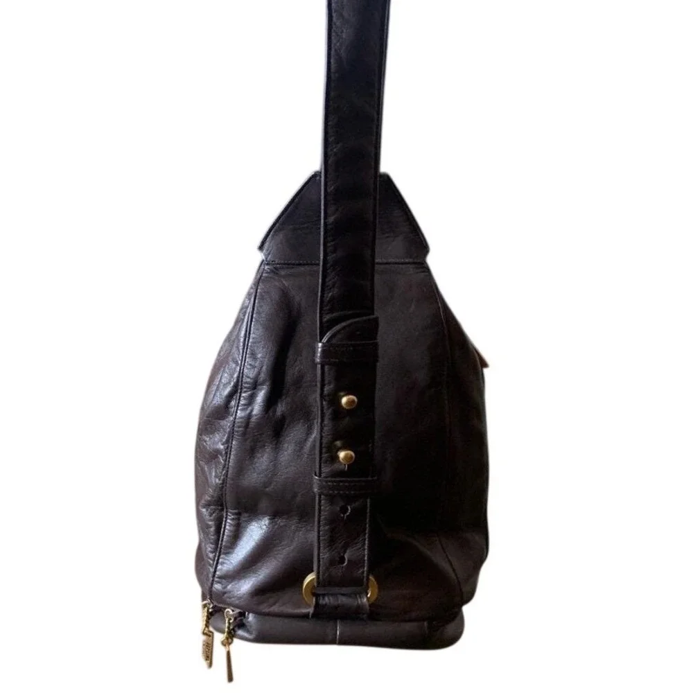 Perlina Sling Backpack Women OS Dark‎ Brown Good Leather Teardrop Gold purse